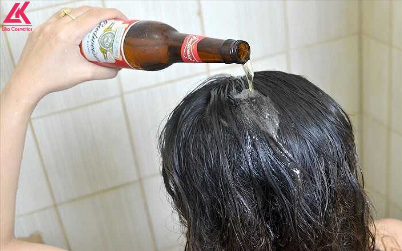 Gội đầu bằng bia sẽ giúp kích thích tóc mọc nhanh chóng